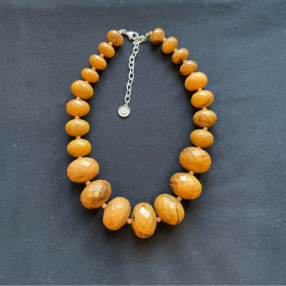 Beautiful Amber-Tone Faceted Bead Necklace